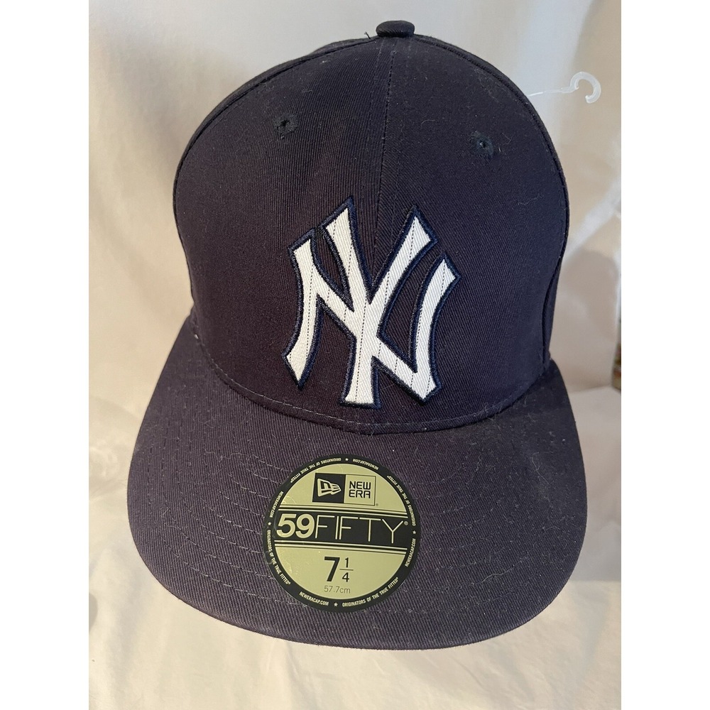 NEW~ New York Yankees Cap~2013 Stadium Exclusive SZ 7 1/4 ~MLB Genuine Merch~